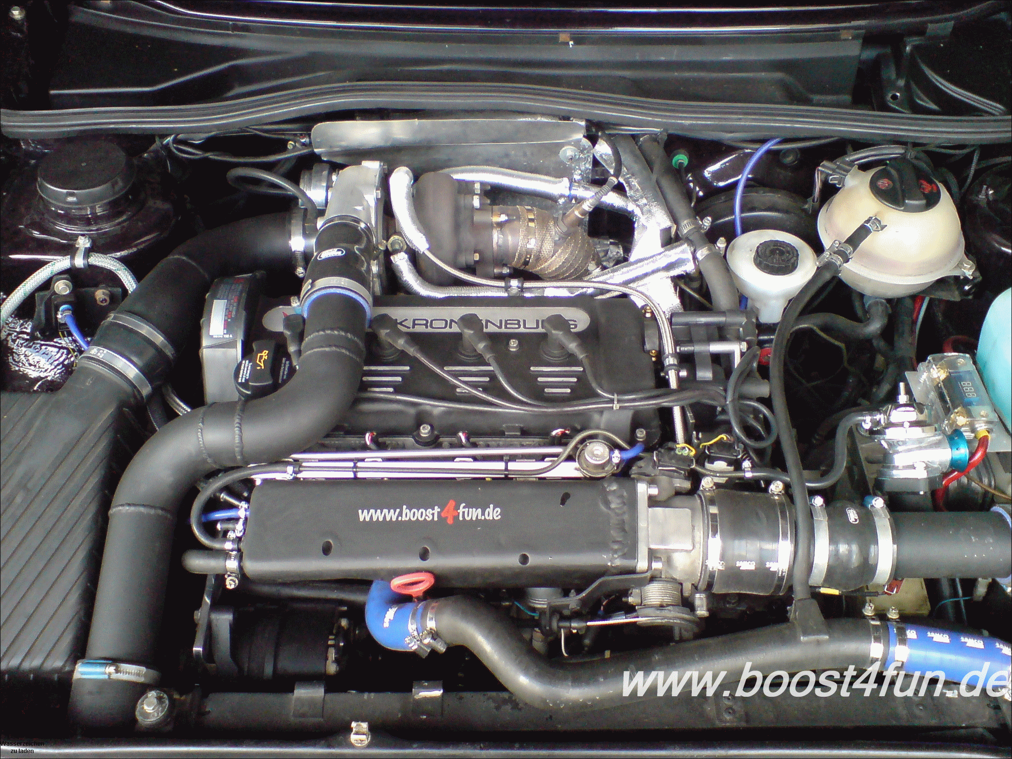 Freiprogrammierbare Motor Management Systeme.